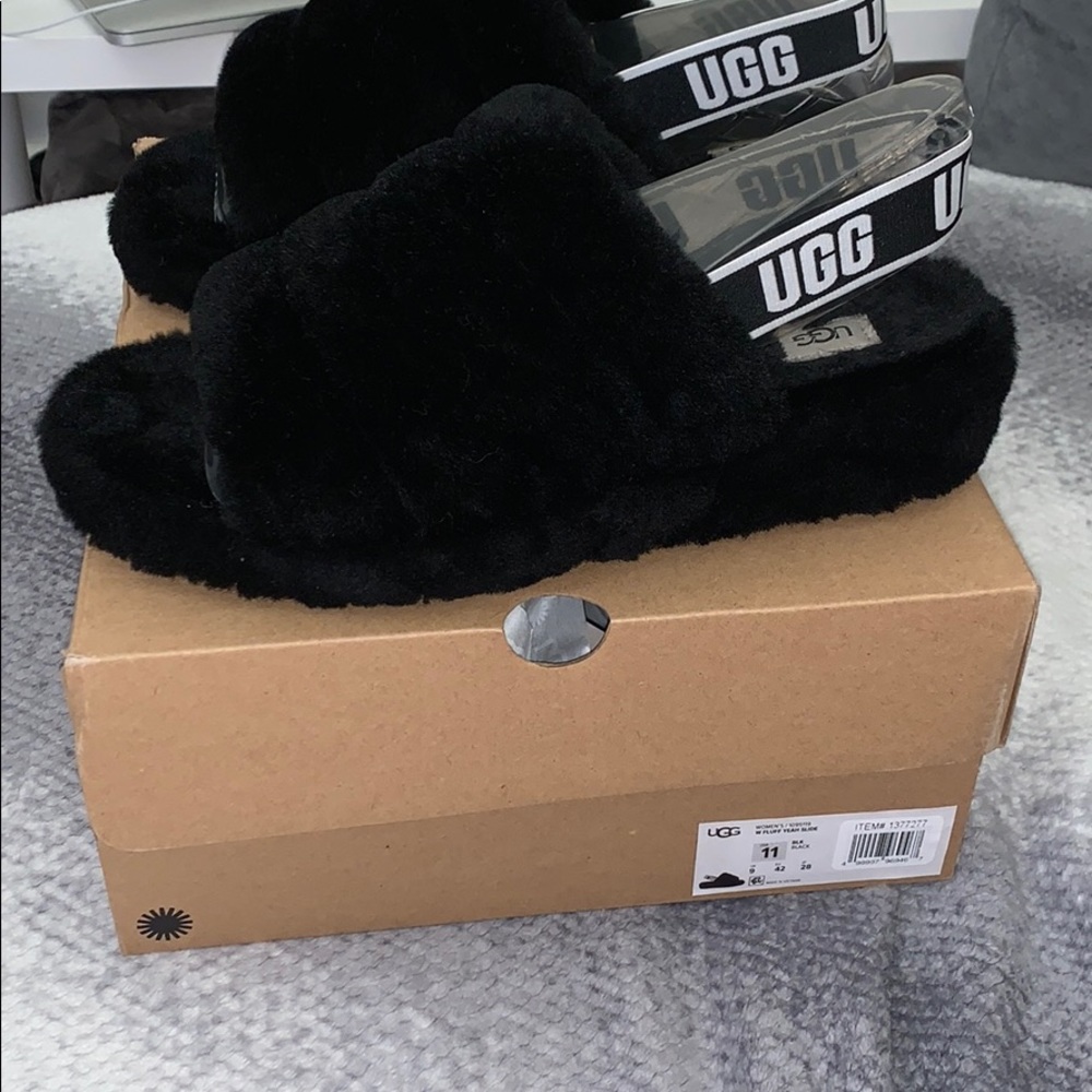 Ugg Fluff Slide